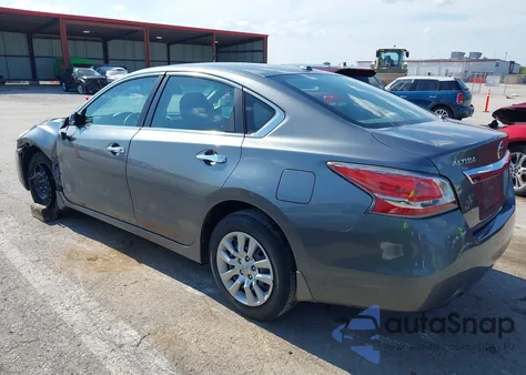 2015 Nissan Altima 2.5 S из США, поврежденный, VIN 1N4AL3AP4FC153440